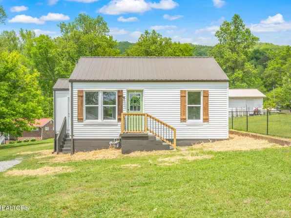309 Evergreen St, Harriman, TN 37748