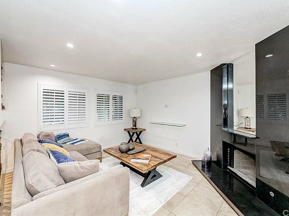 3rd image of 1149 Magnolia Ave APT 7