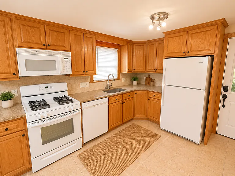 29 Greenleaf Cir — Photo 9