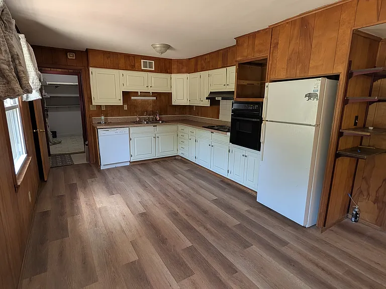 6 Greenbriar Rd — Photo 4