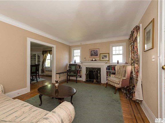 3rd image of 22 James St N