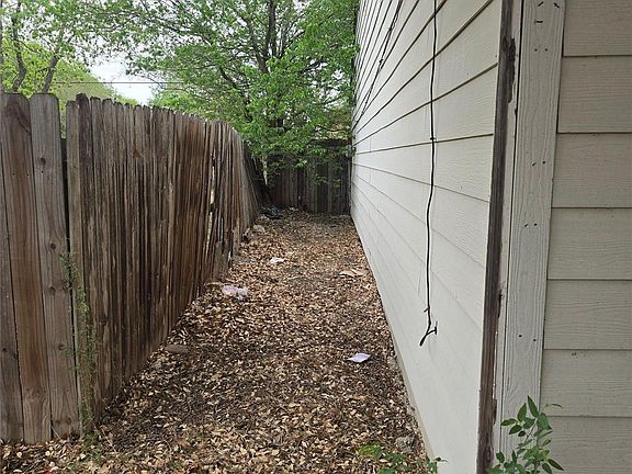 4th image of 4710 Swann Ln