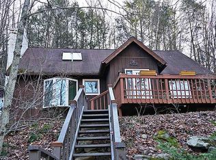34 Mountain Dr, Shandaken, NY 12480
