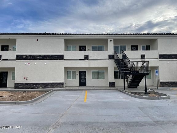 2nd image of 3048 Shoshone Dr #B-103