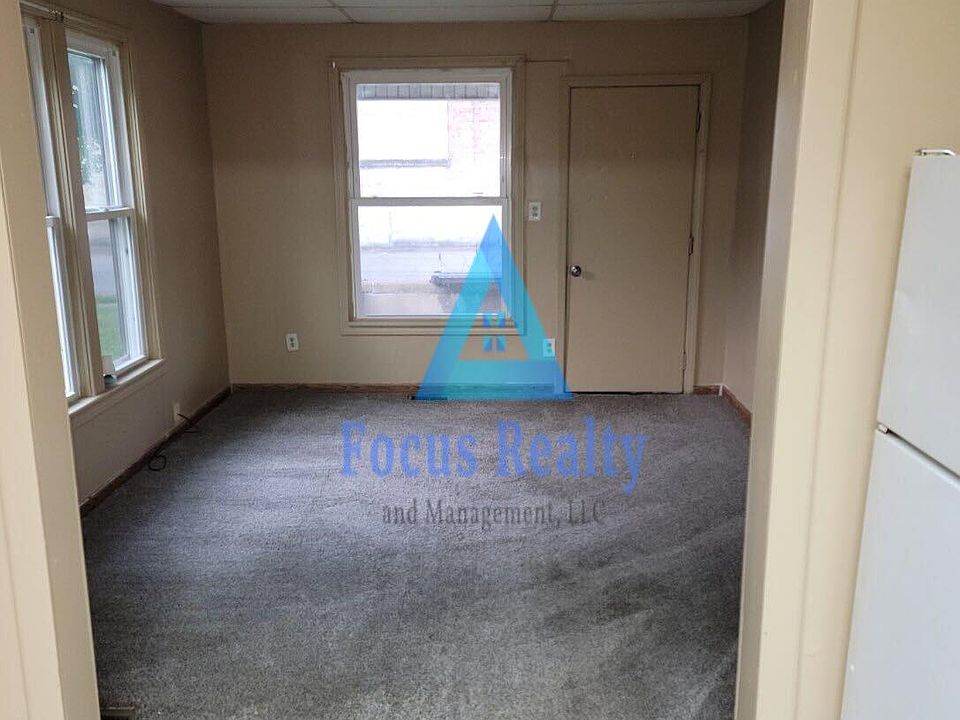 2nd image of 177 Clinton St #179