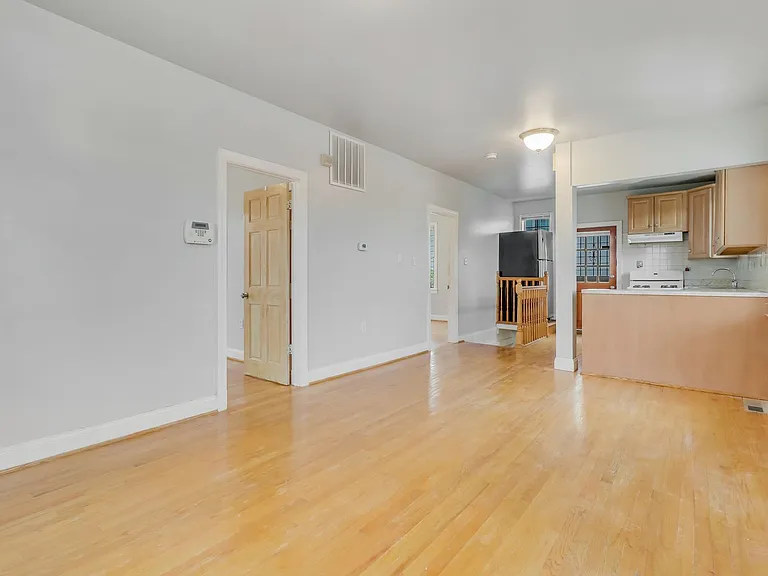 3123 15th St NE — Photo 14