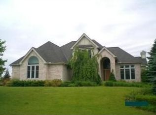 4971 Birdie Ln, Ann Arbor, MI 48103