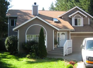 8235 NE Seawind Ave, Poulsbo, WA 98370