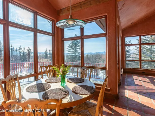 1935 Larsen Ln, Alta, WY 83414