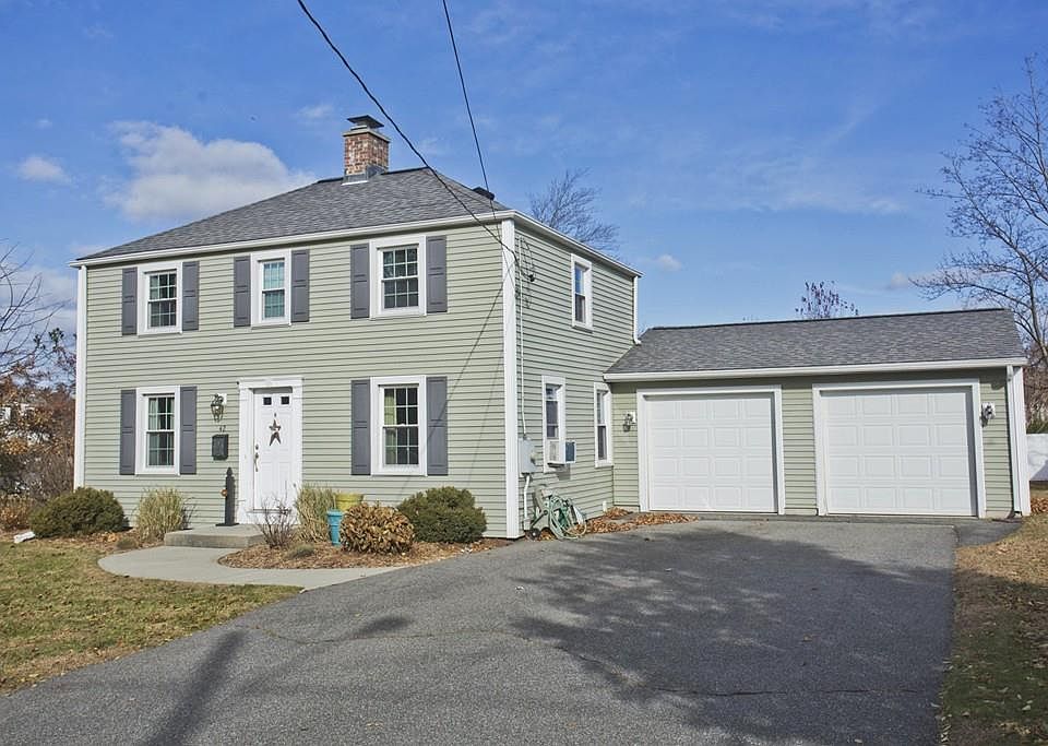 1st image of 42 Kipling St