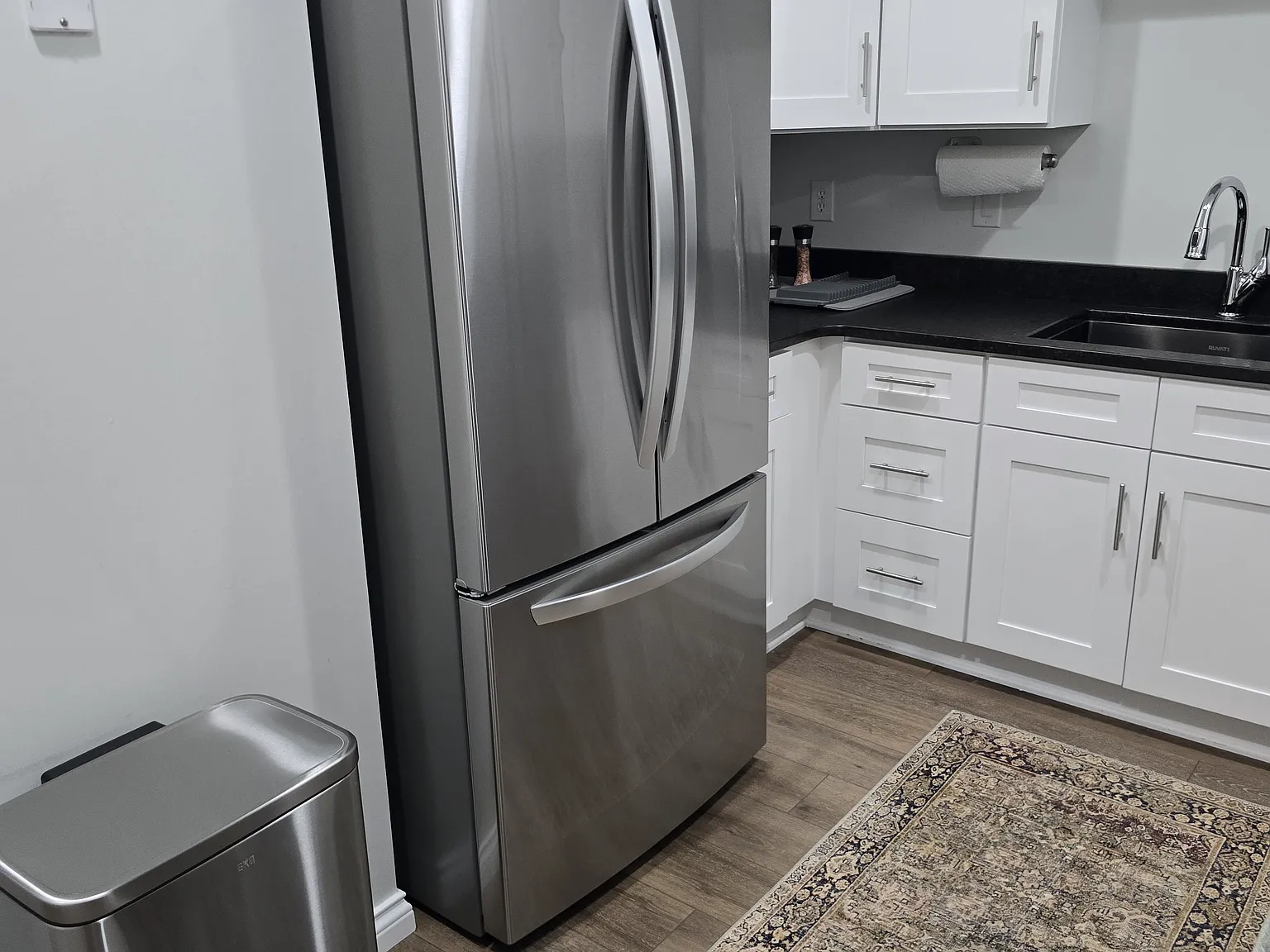 3 bed, 1.5 bath, 1500 sqft, $3,000 — Photo 4