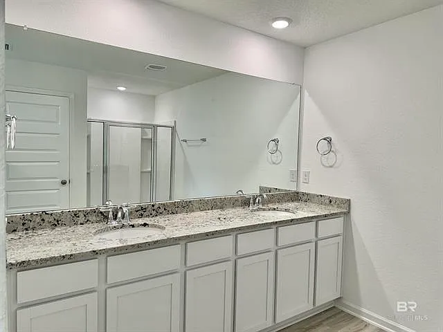 1069 Hayward Loop — Photo 4
