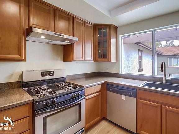 5th image of 9813 Caspi Gardens Dr Unit 4