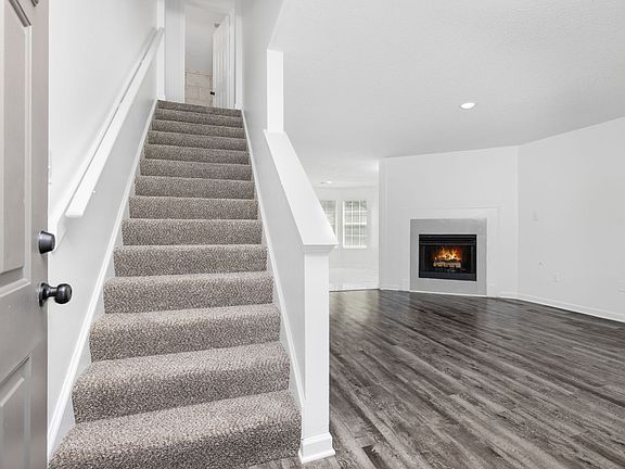 5th image of 2653 S Avalon Dr