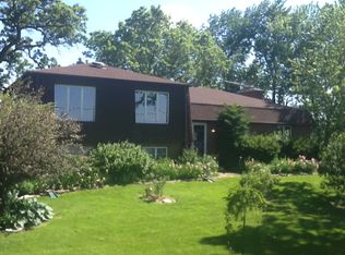 42W550 Hughes Rd, Elburn, IL 60119