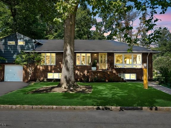 2nd image of 50 Sherman Ave