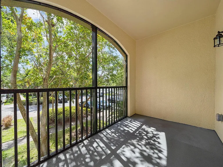 3020 Alcazar Pl #202 — Photo 14