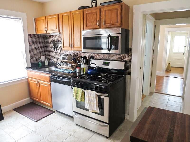1st image of 12-14 Silvey Pl #3