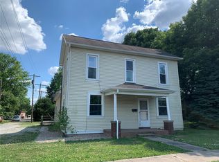 212 Vine St, Greenville, IL
