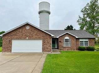 109 Blackburn Mnr, Millstadt, IL 62260