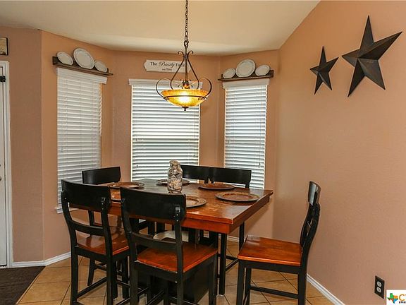 3rd image of 1103 Evergreen Farm Dr