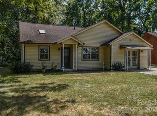 5418 Amado St, Charlotte, NC 28215