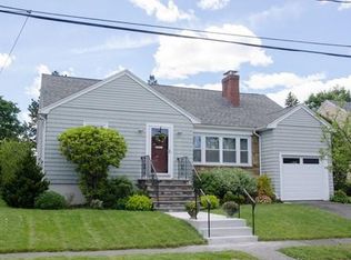 65 Glendale Rd, Marblehead, MA 01945