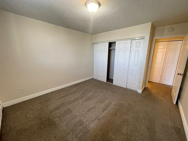 8915 Corona St — Photo 11