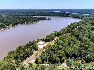 4423 Lw High Point Rd, Stover, MO 65078
