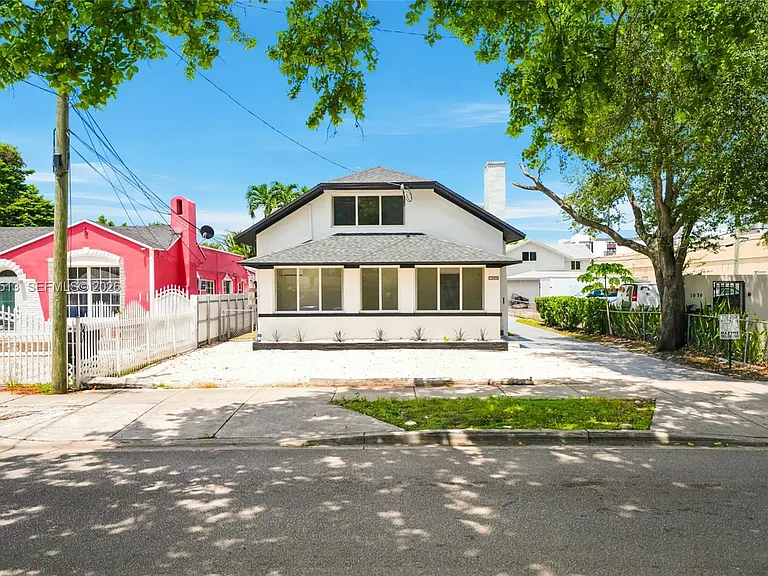 1968 NW 24th Ave #A — Photo 1