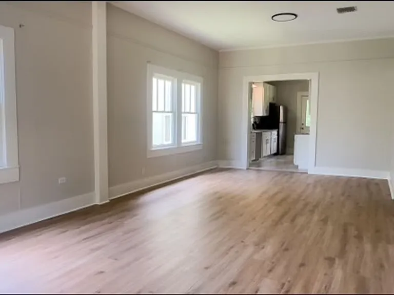 109 General Gardner Ave — Photo 7