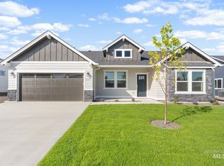 418 Lone Oak St, Middleton, ID 83644