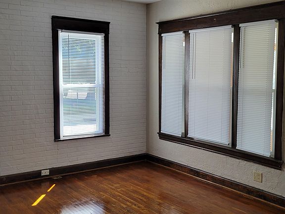 5th image of 1350 Greenwood Ave