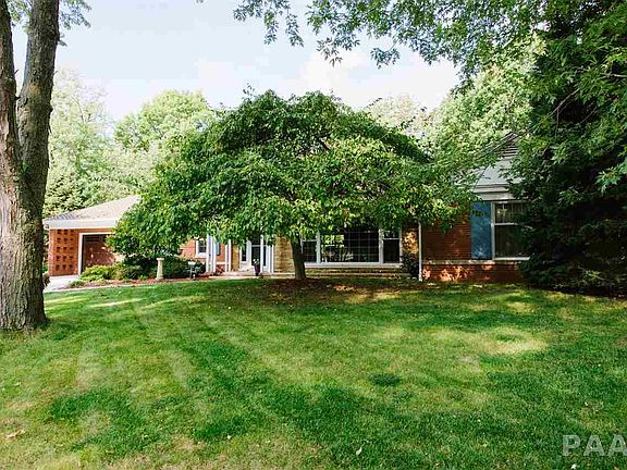 2nd image of 4003 N Hollyridge Cir