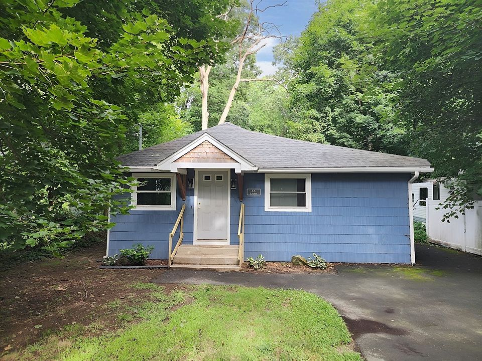 1st image of 66 Lakeshore Dr