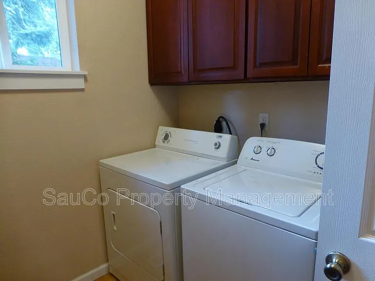 1109 NE 106th Ave — Photo 21