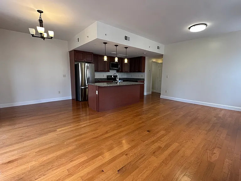104 N Aurora St #3N — Photo 37