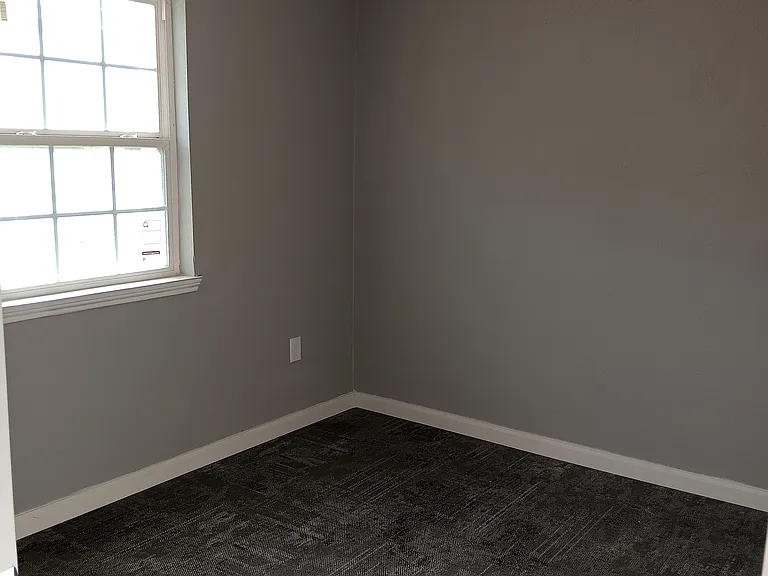 705 Cedar St — Photo 6