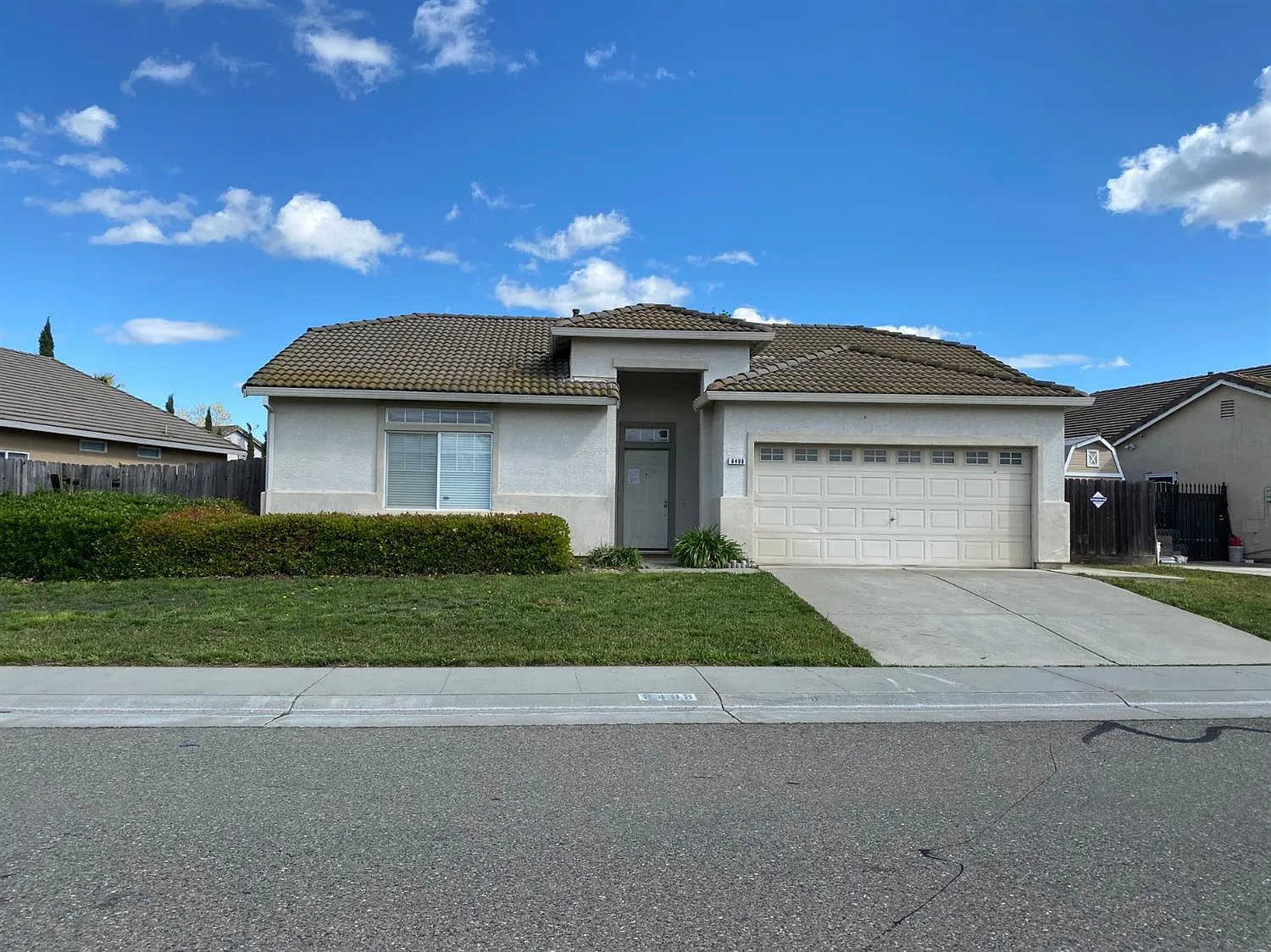 8498 Zinnia Way photo 1