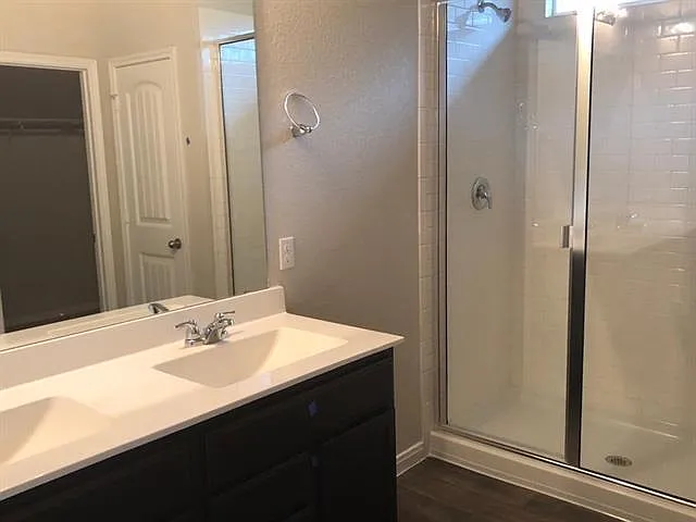 221 Naset Dr — Photo 8