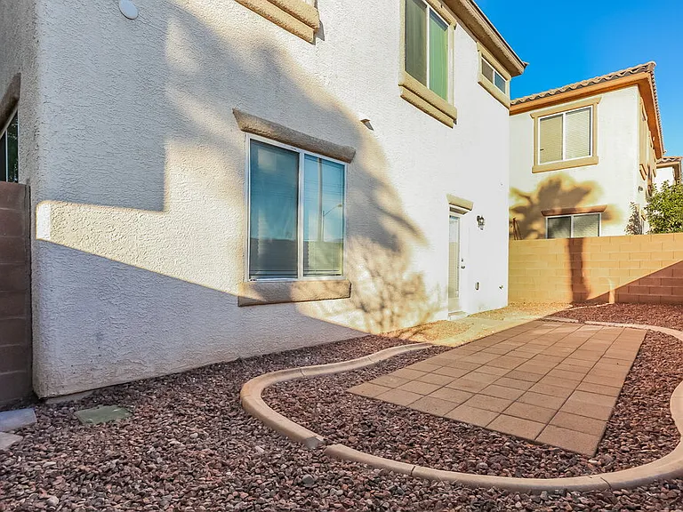 8276 Brilliant Pompon Pl — Photo 16