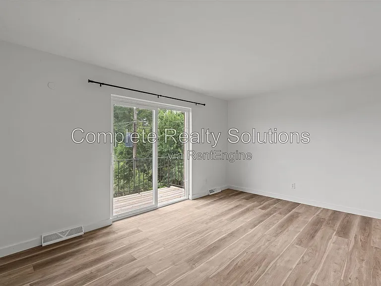 2543 Mary Ave #G — Photo 12