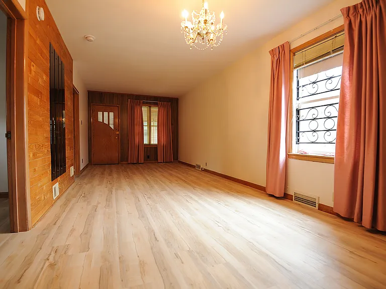 15 Lennox Ave #15 — Photo 4