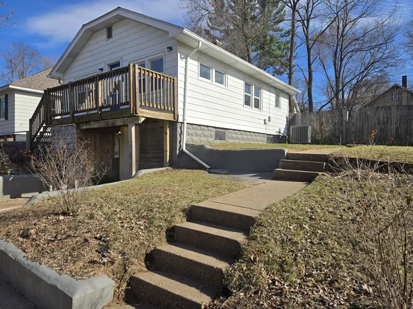 1215 Fairway St, Eau Claire, WI 54701
