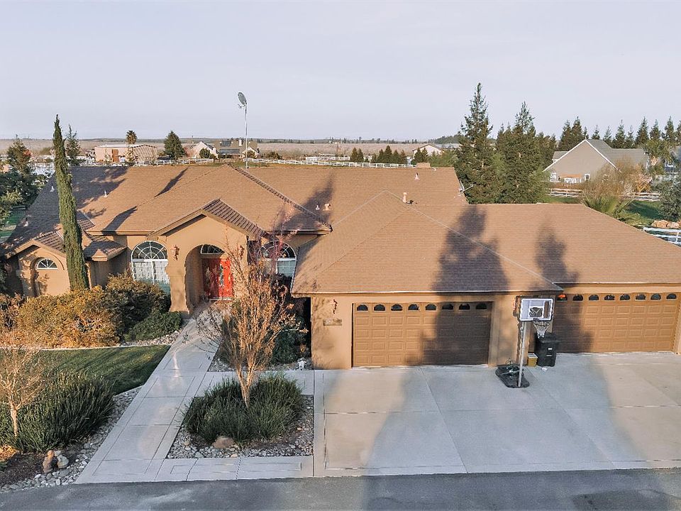 1st image of 13156 Valley Crest Dr
