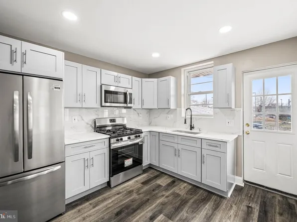 136 W Clarkson Ave, Philadelphia, PA 19120