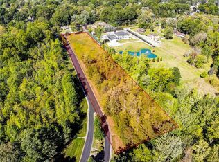 6935 Clingan Rd, Poland, OH 44514