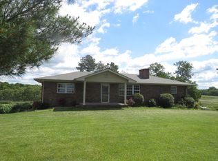 498 Winding Blade Rd, East Bernstadt, KY 40729