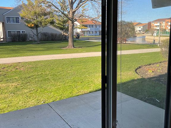 4th image of 1000 Bayside Dr Unit 102