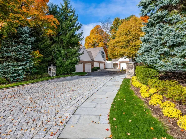 6 Sedgwick Village Lane #6, Darien, CT 06820